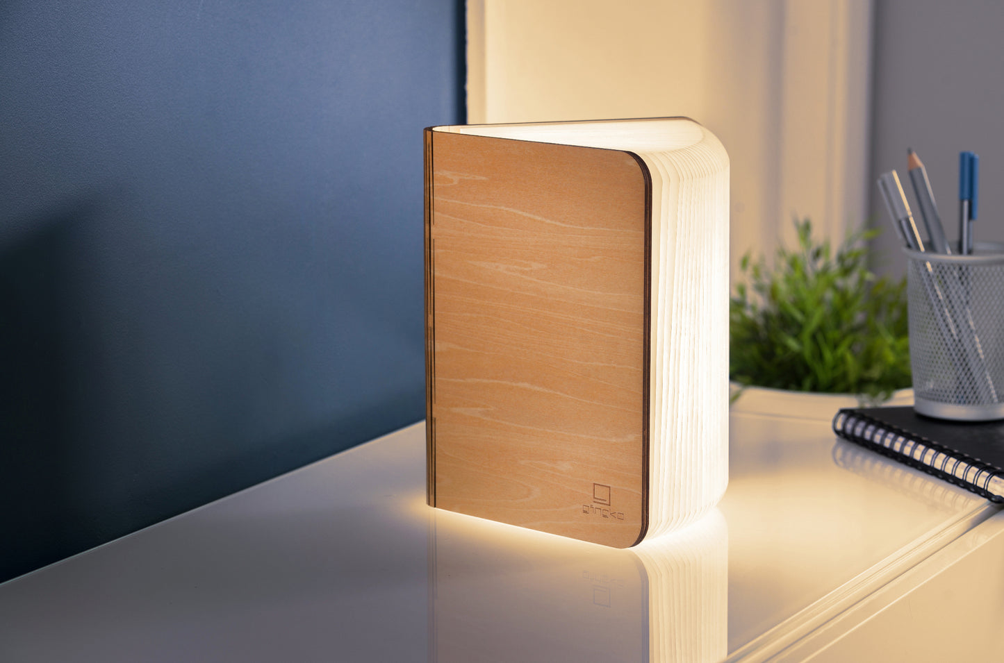 Gingko Design - Smart Book Light - Stimmungslicht